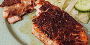 salmon with smoked paprika and thyme rub